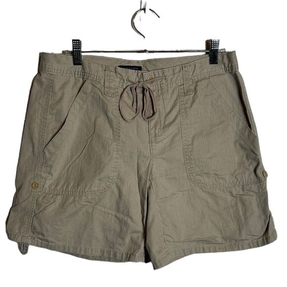 Tommy Hilfiger Khaki Shorts size 6 - Picture 1 of 5